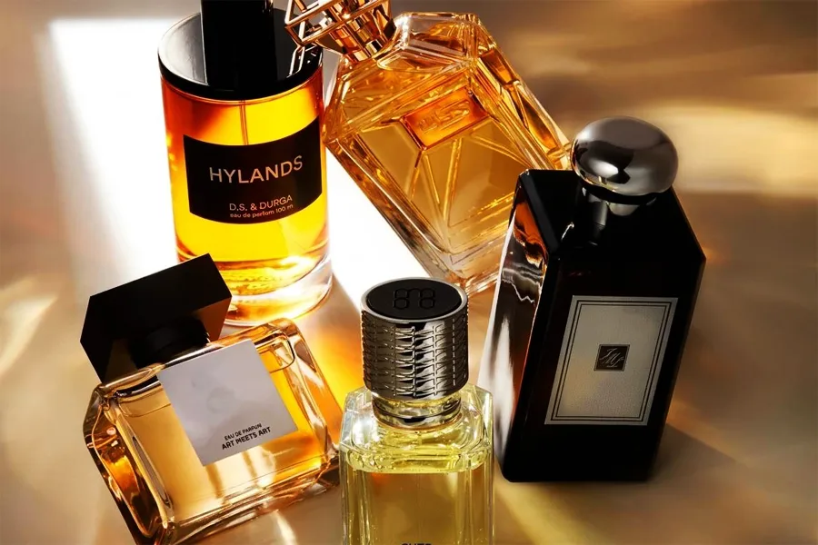 راهنمای انتخاب بهترین عطرهای یونیسکس